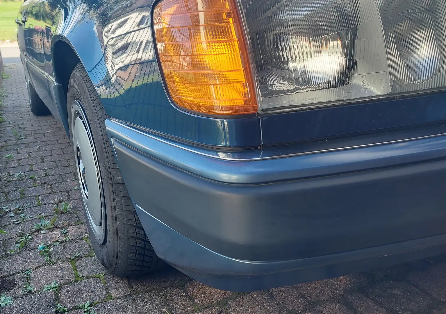 Mercedes-Benz E 230 E-Klasse Blauw - 2