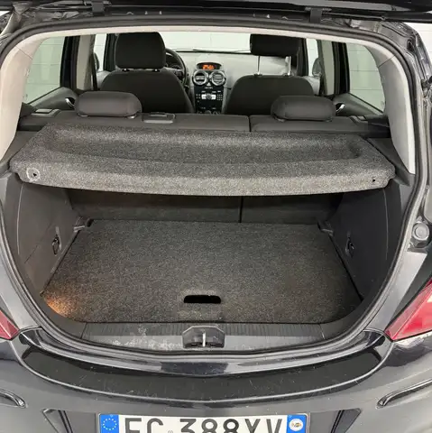Opel Corsa view 8
