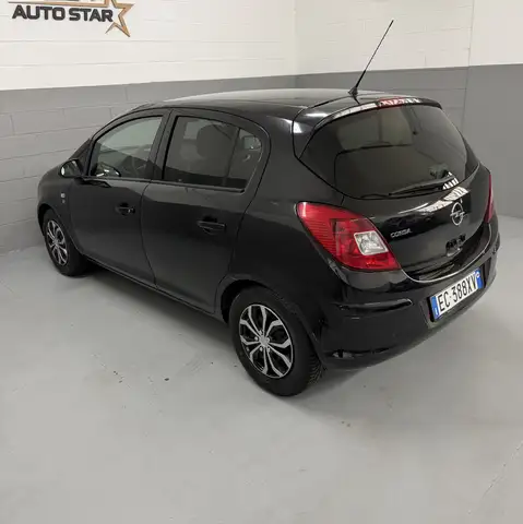 Opel Corsa view 5