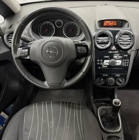 Opel Corsa view 6