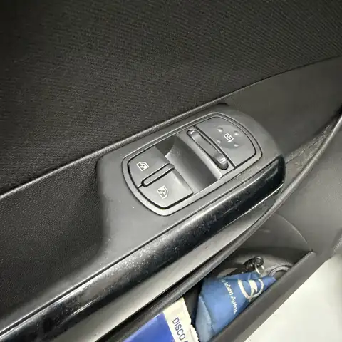Opel Corsa view 10
