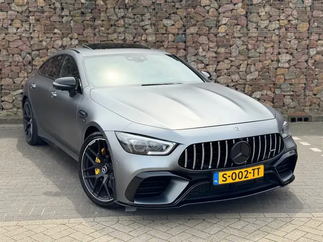 Mercedes-Benz AMG GT view 3