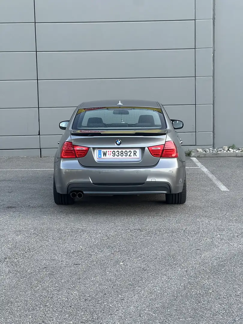 BMW 330 330d LCI M-paket ab werk - 2