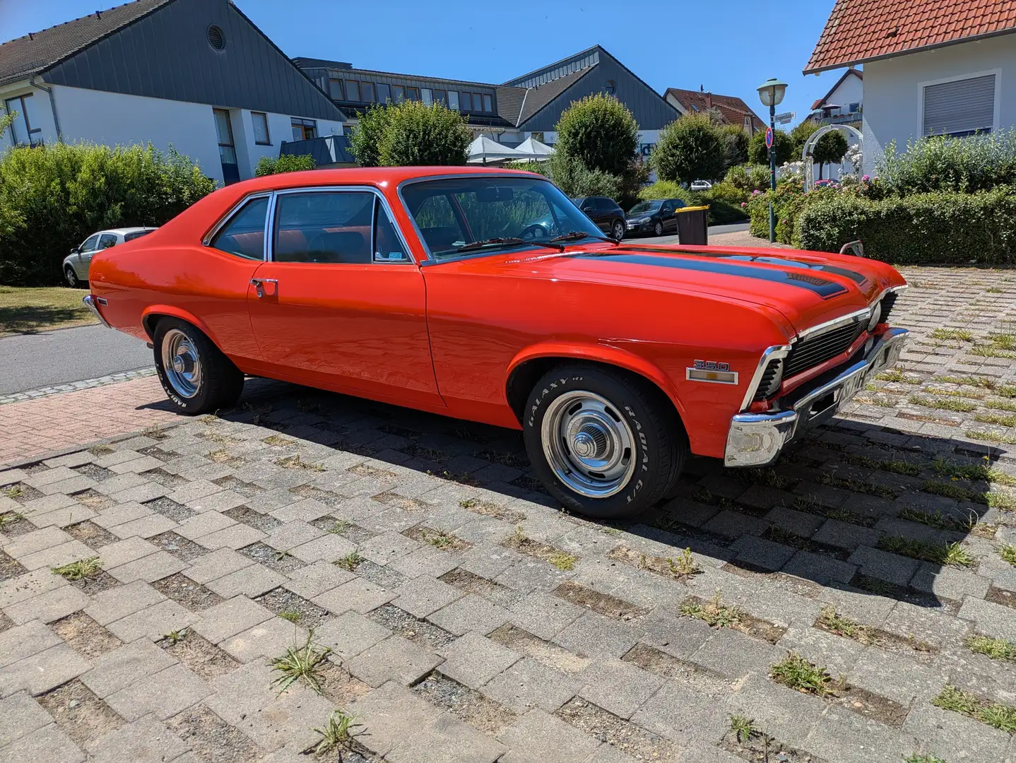 Chevrolet Nova Portocaliu - 1