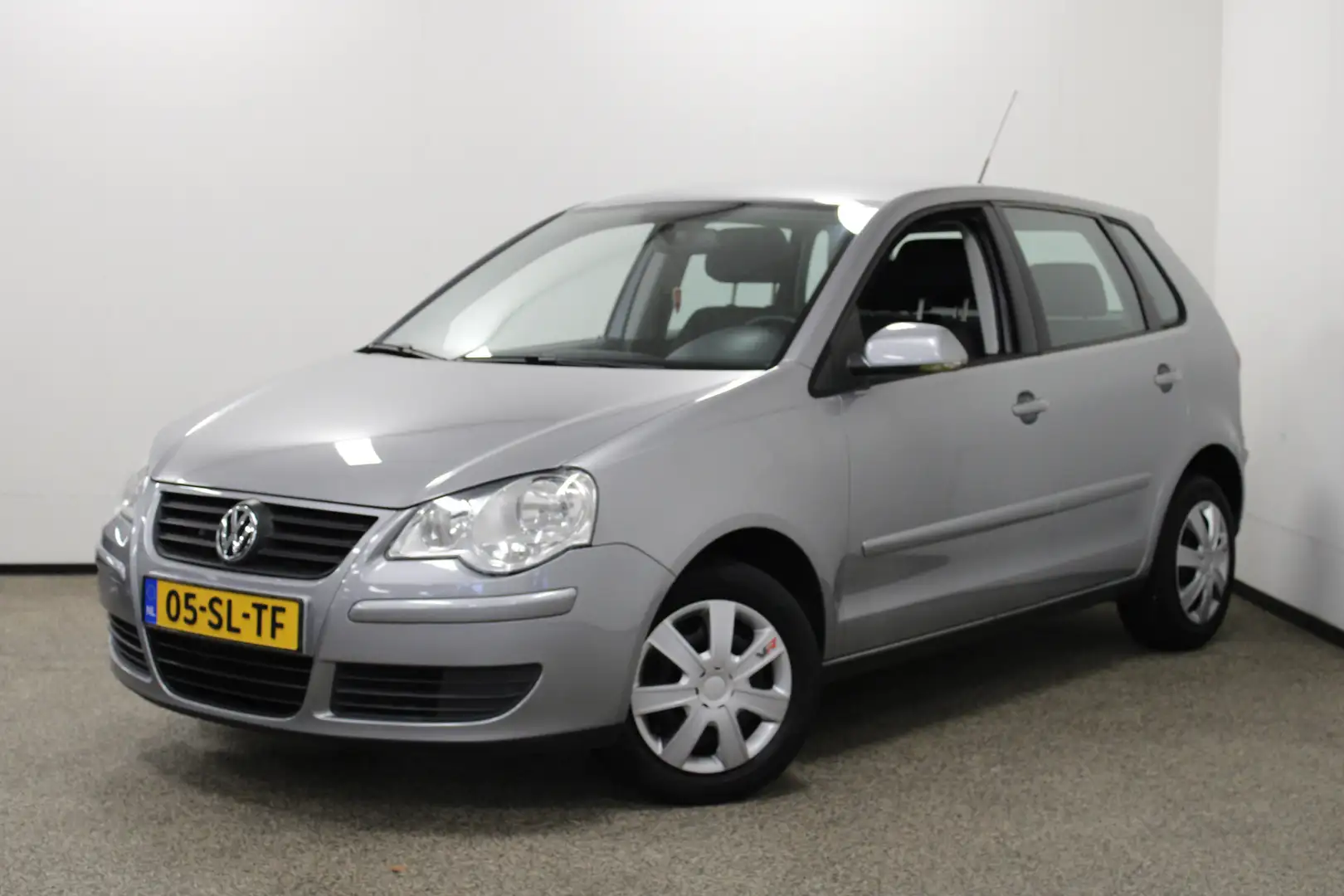 Volkswagen Polo 1.4-16V Comfortline Grijs - 1