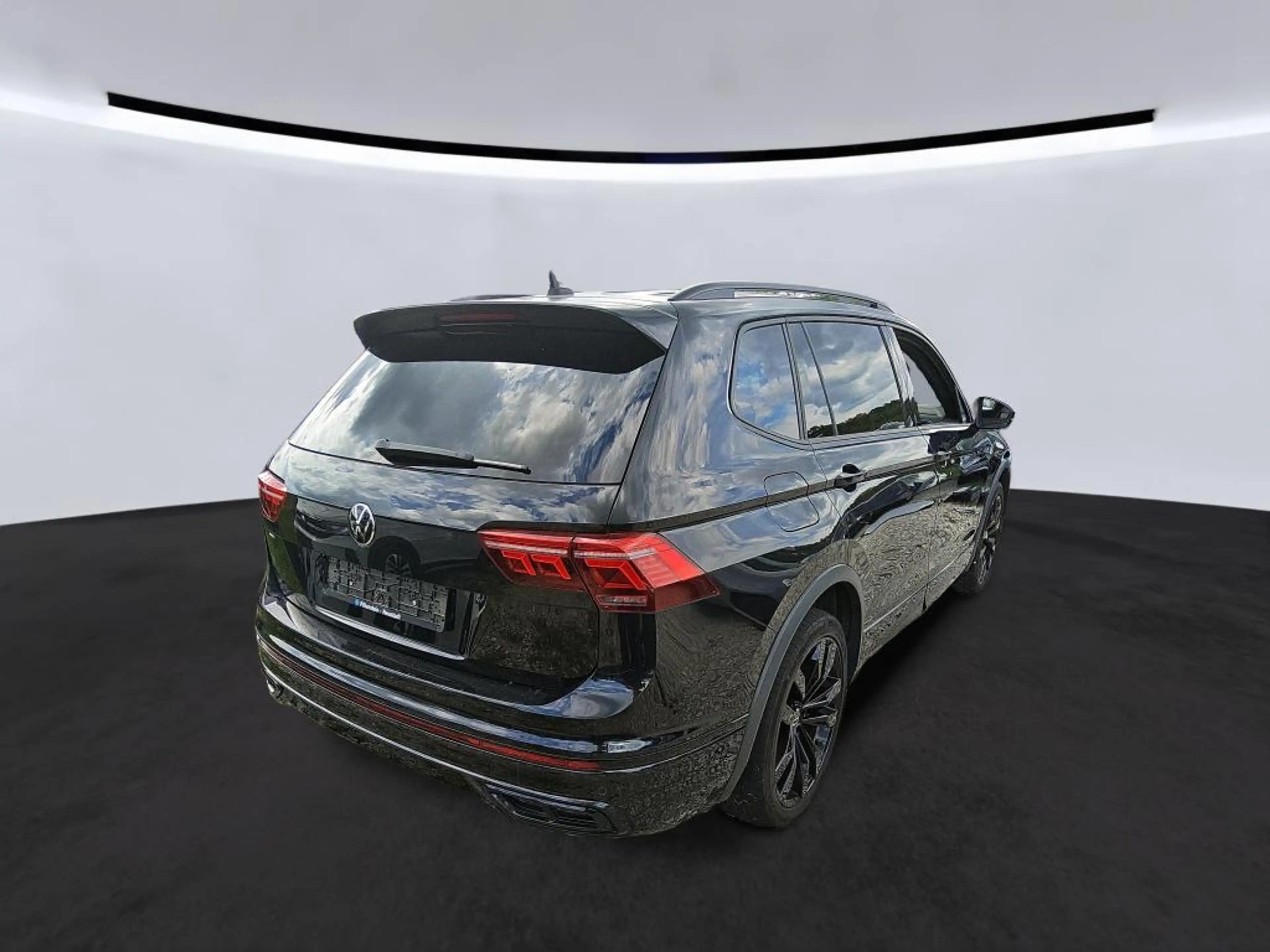 Volkswagen Tiguan Allspace R-Line 4Mot. Black Style *20Zoll*LEDER*SitzKlima*AHK* — photo 4