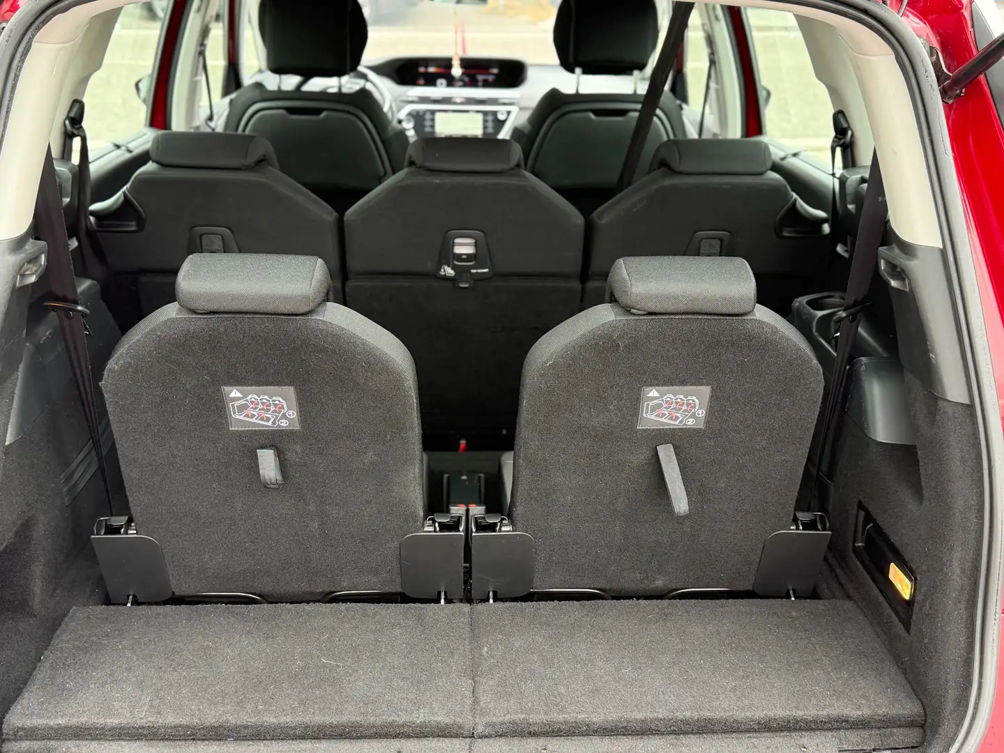 Citroen C4 Picasso 1.6 BlueHDi 7 Places Rood - 2