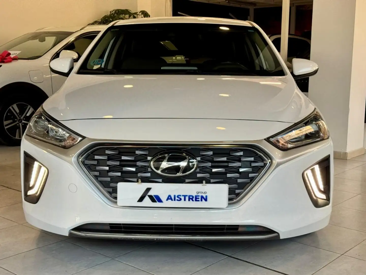 Hyundai IONIQ HEV 1.6 GDI Klass Blanc - 2