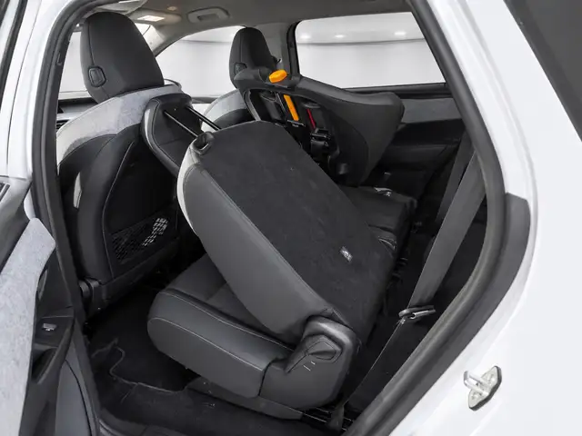 Peugeot 5008 view 5