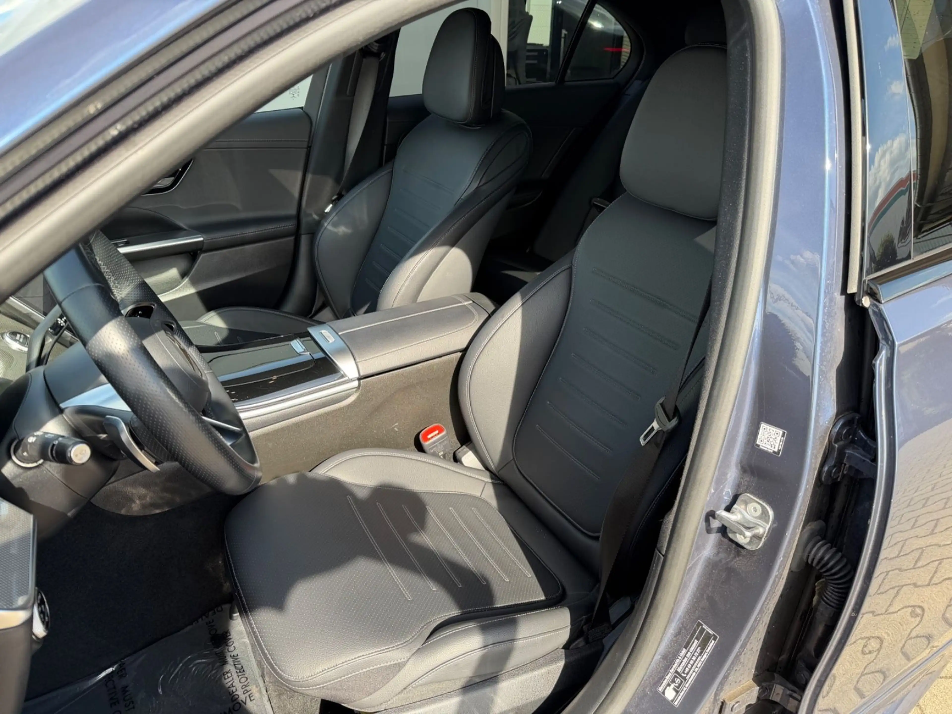 Mercedes-Benz C 200 d AMG Limousine Night Paket 18 Zoll — photo 12