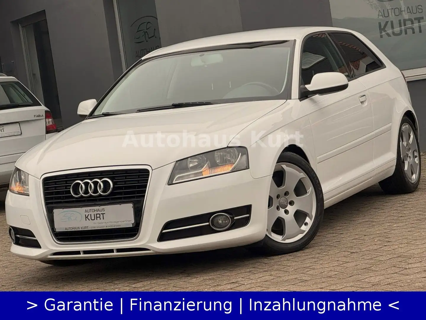 Audi A3 2.0 TDI Attraction *17LMF*NAVI*SHZ*TÜV NEU* Wit - 1