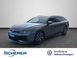Volkswagen Passat Variant R line 2.0 TDI DSG 4M. MATRIX PAN