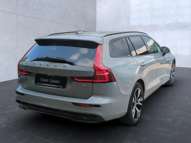 Volvo V60 view 7