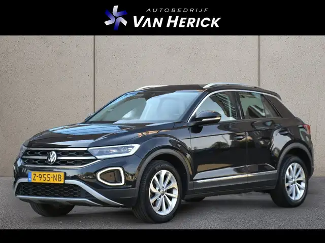 Volkswagen T-Roc 1.5 TSI Style 150PK Automaat | ACC | Trekhaak | Ac