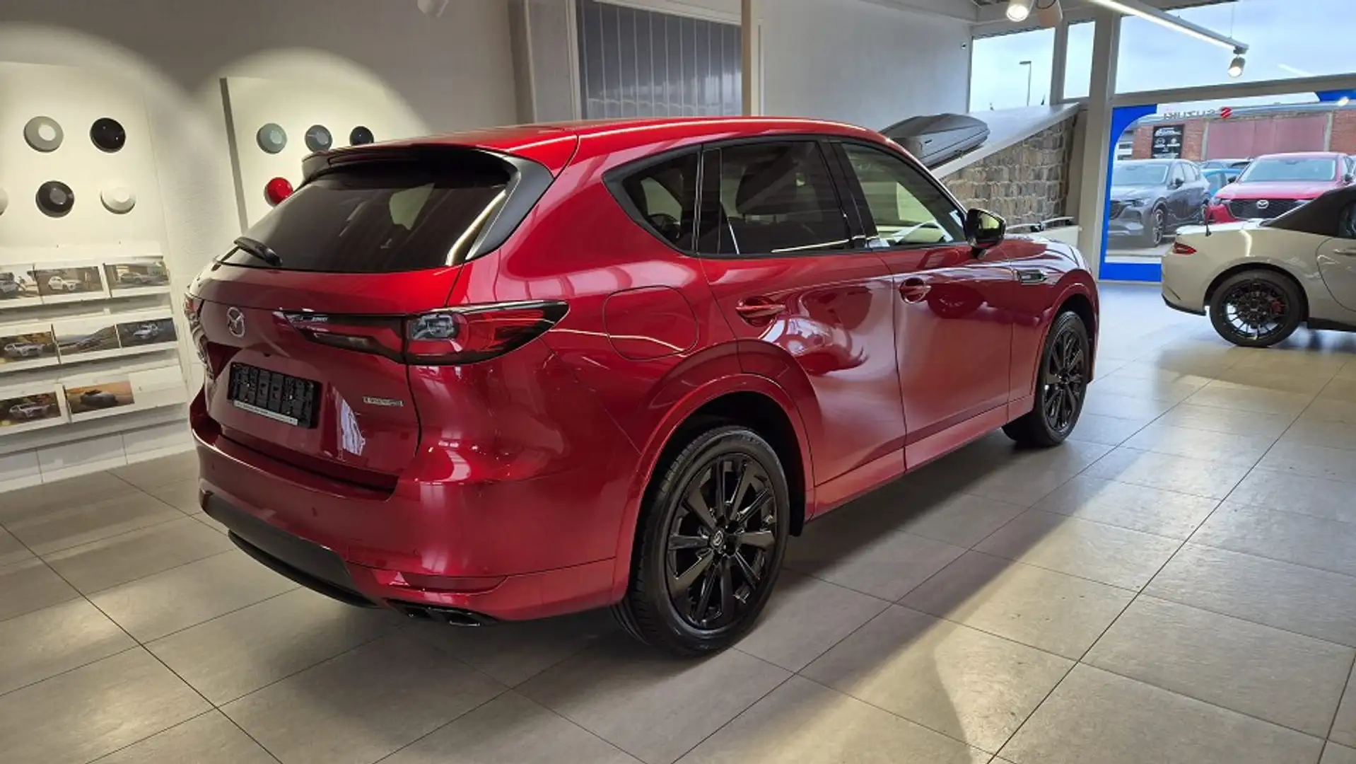 Mazda CX-60 2.5L e-SKYACTIV PHEV HOMURA CON-P DRI-P COM-P PAN- Rood - 2