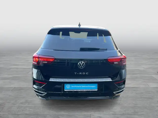 Volkswagen T-Roc view 4