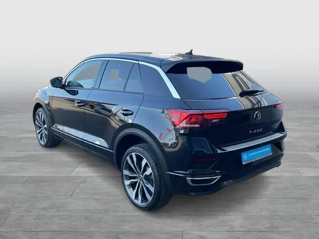 Volkswagen T-Roc view 3
