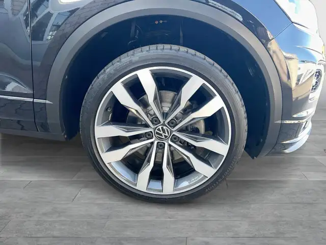 Volkswagen T-Roc view 7