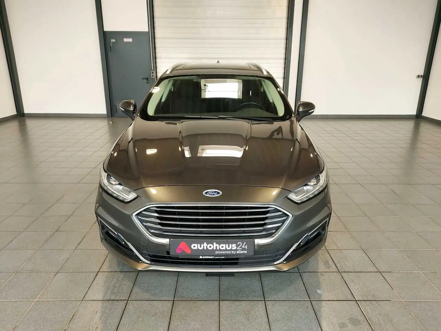 Ford Mondeo 2.0 EcoBlue  Titanium|Pano|WinterP. Szürke - 2