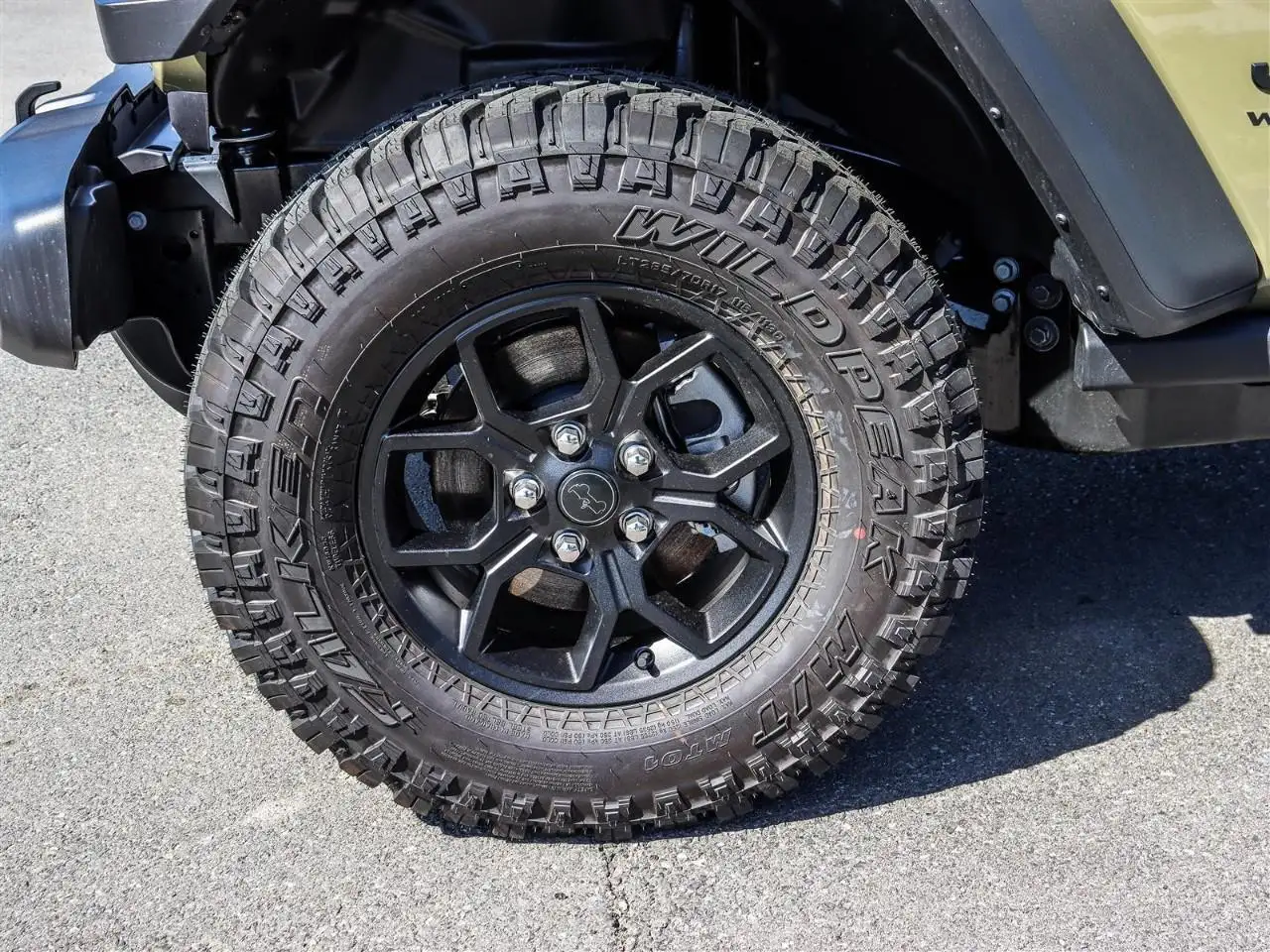 Jeep Wrangler снимка Jeep Wrangler