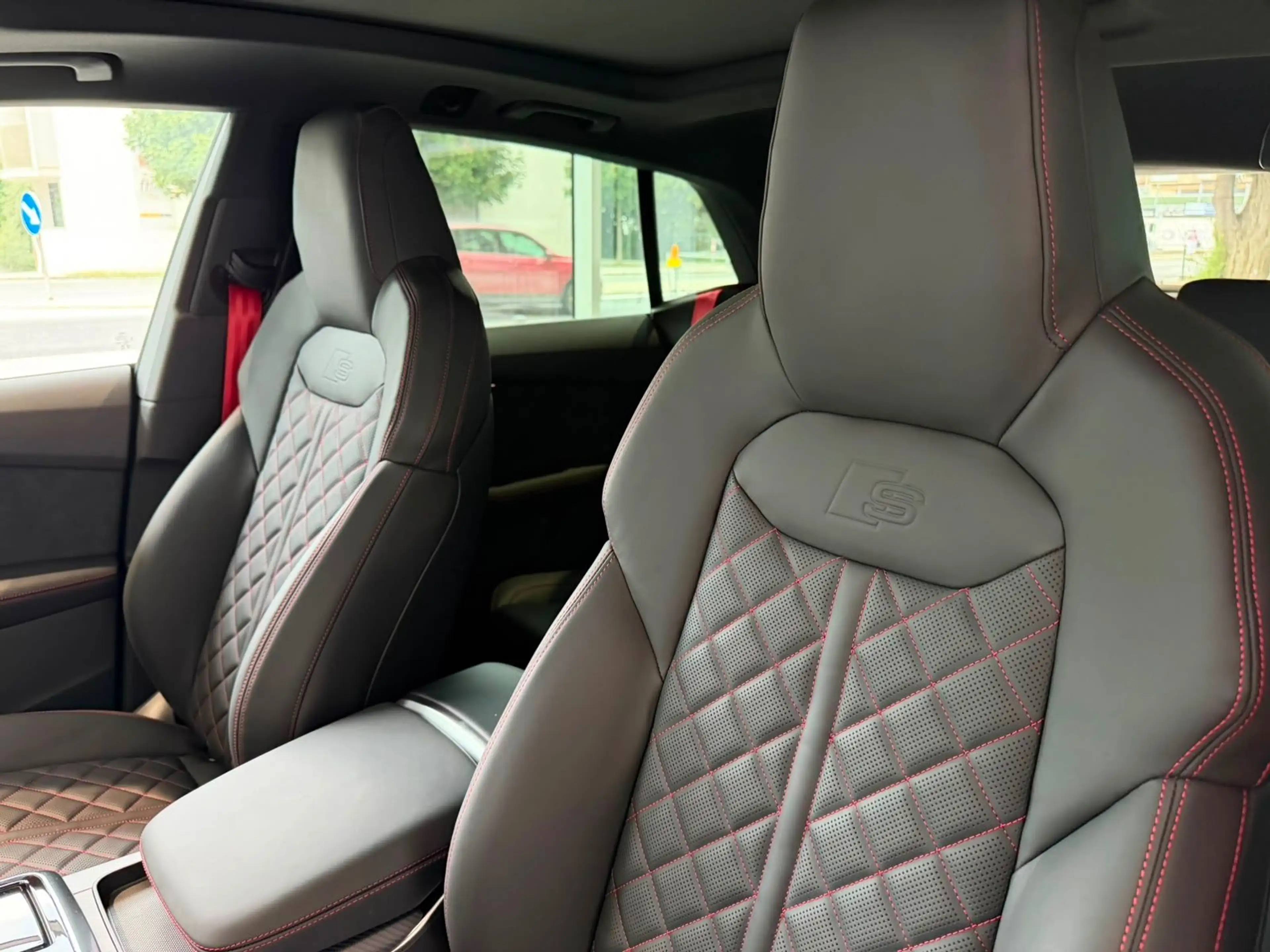 Audi Q8 AUDI Q8 TDI SLINE Facelift/sw/B&O/AHK/Carbon/HUD — photo 14