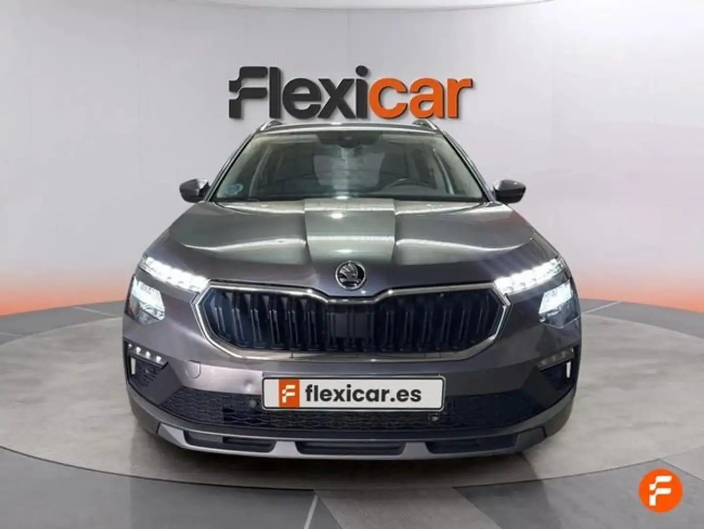Skoda Kamiq 1.0 TSI Selection 85kW Gris - 2