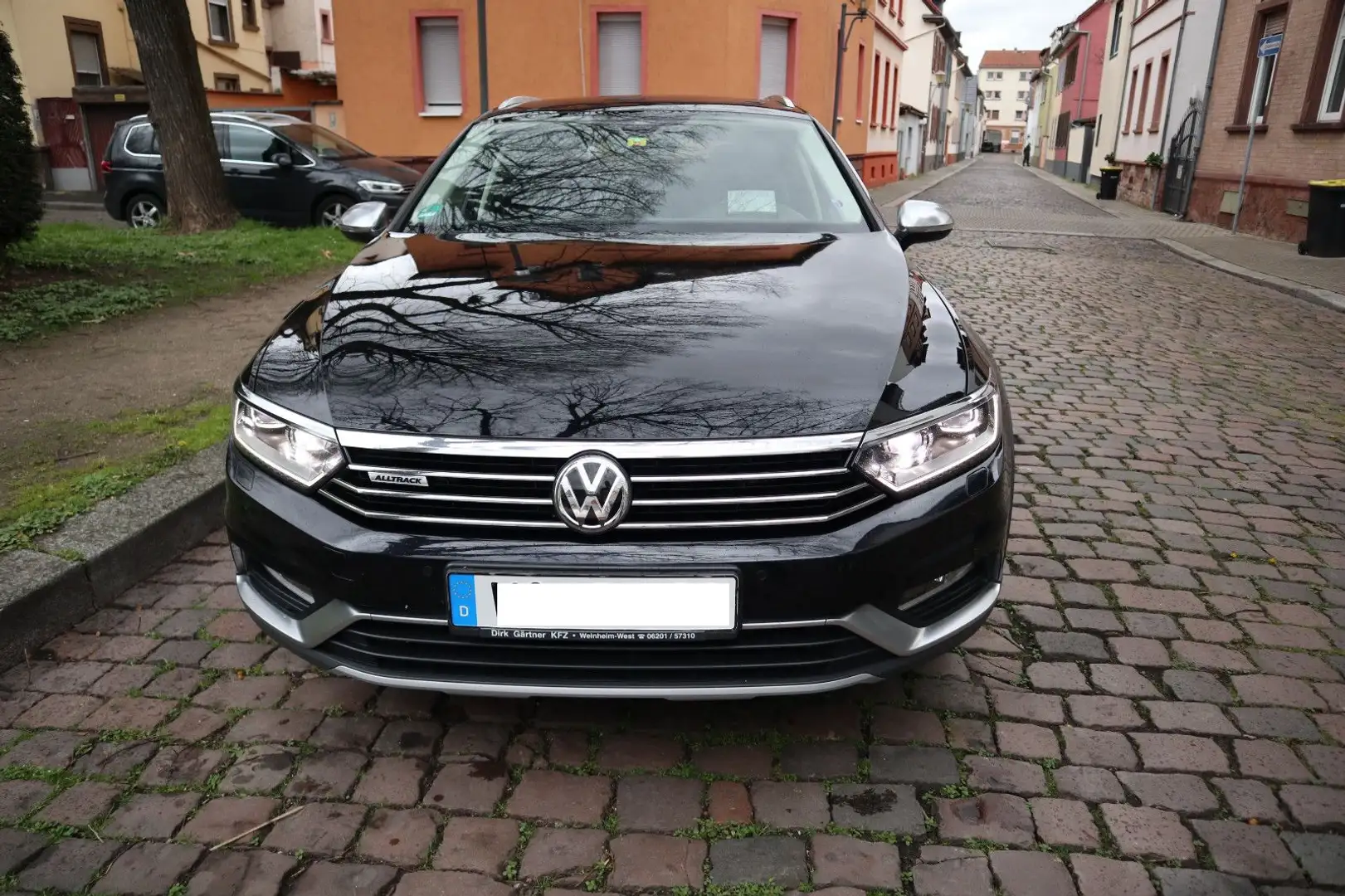 Volkswagen Passat Alltrack Passat Variant Alltrack BMT/4Motion Zwart - 2