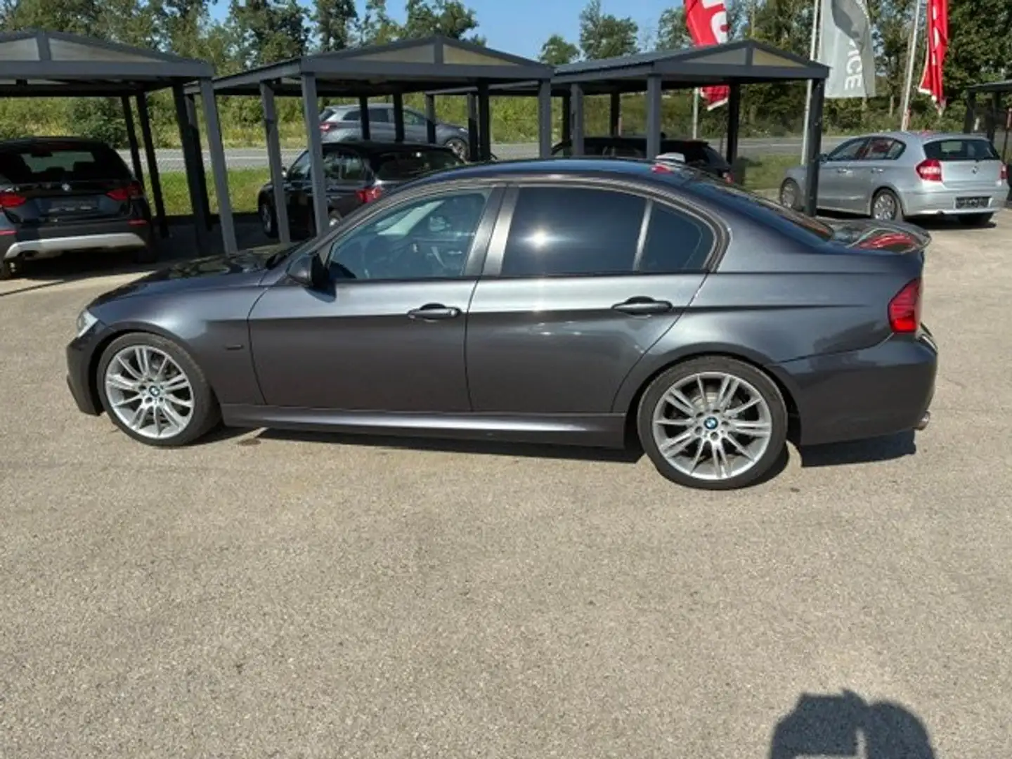 BMW 320 320 d Grau - 1