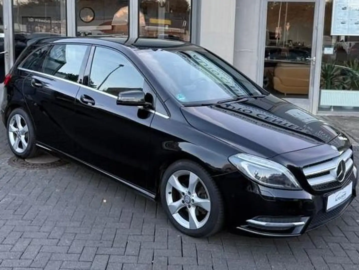 Mercedes-Benz B 180 B 180 CDI/d(246.212)NAVI PDC PANORAMA AHK GARANTIE Noir - 1