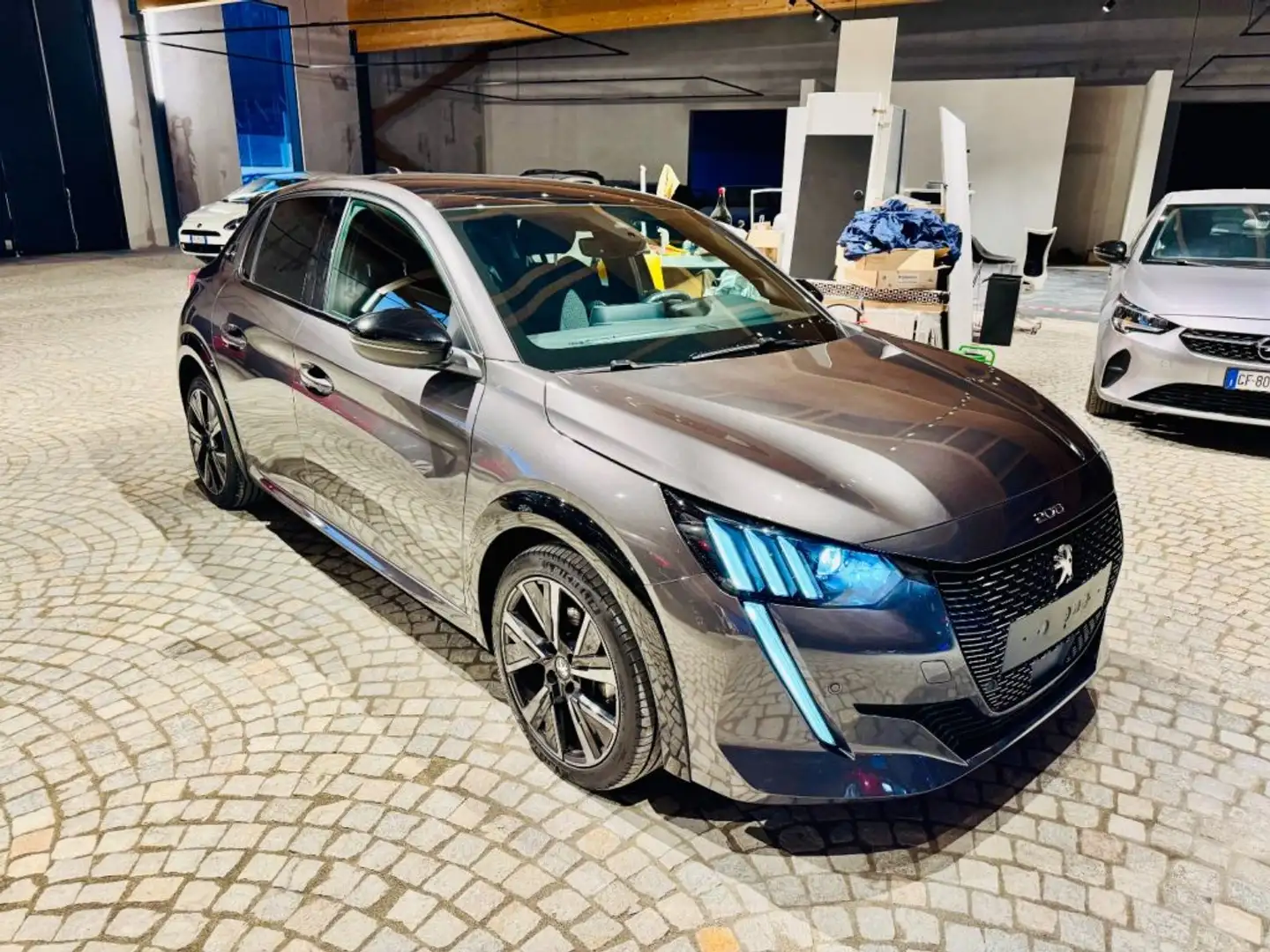 Peugeot 208 GT - AUTOMATICO - 130CV - PROMO FINANZIAMENTO Grigio - 1