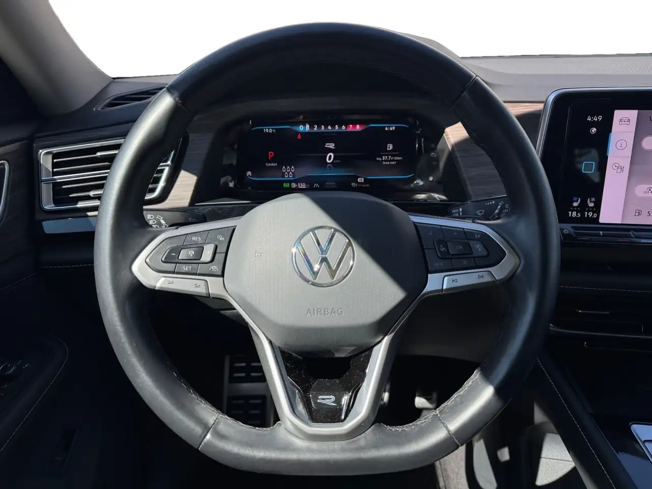 Volkswagen Atlas снимка Volkswagen Atlas