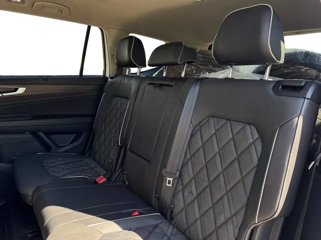 Volkswagen Atlas снимка Volkswagen Atlas