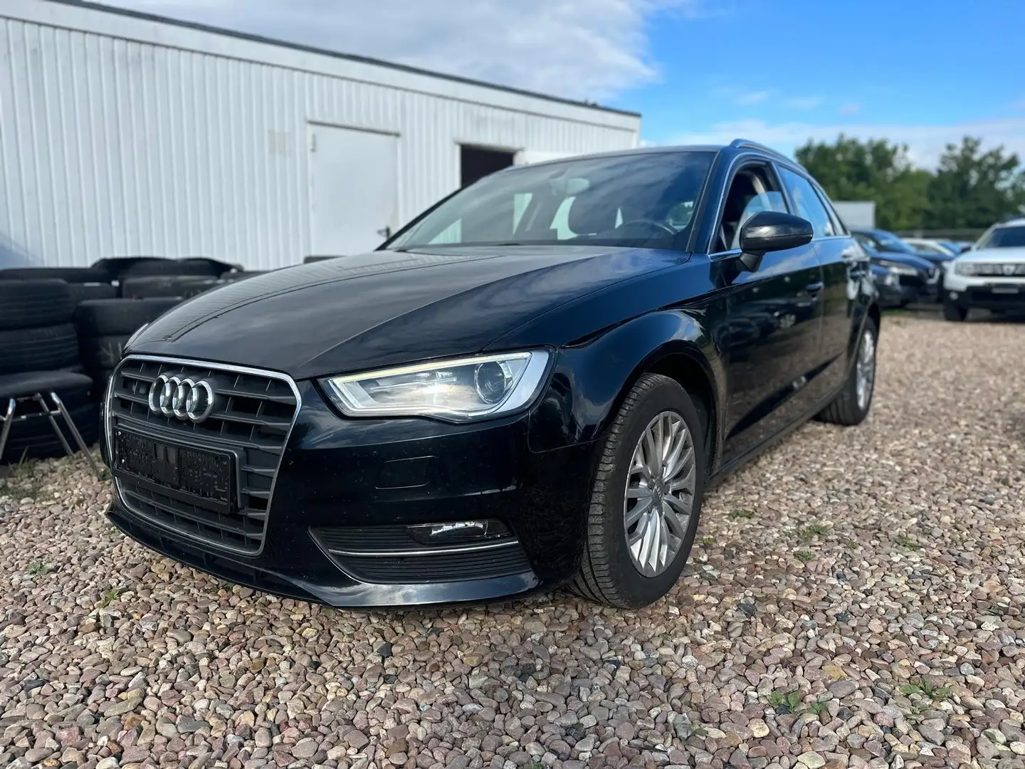 Audi A3 1.6 TDI Sportback *Xenon*Teilleder*Klimaauto* Schwarz - 1