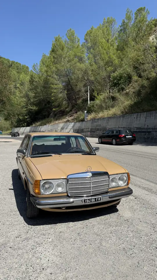 Mercedes-Benz 200, foto 8