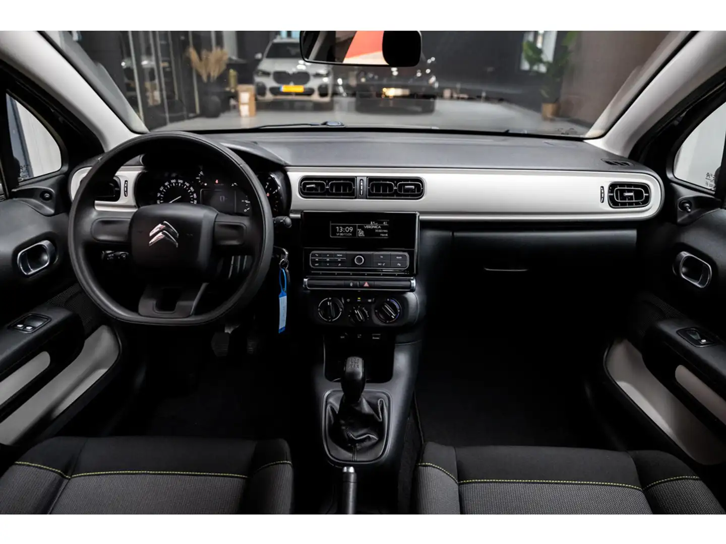 Citroen C3 1.2 PureTech 82pk Feel | Airco | LMV | Cruise | Gris - 2