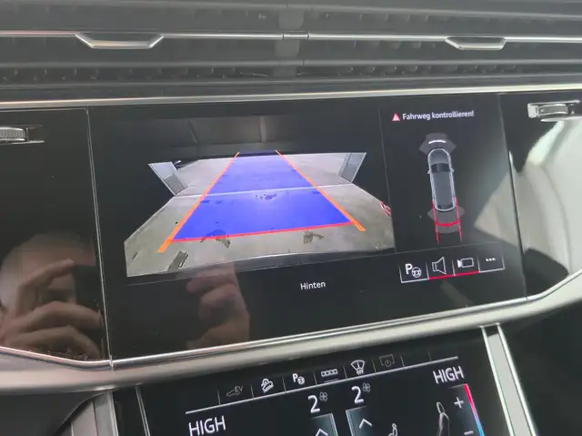 Audi Q8 TFSI e quattro 290 kW Ansicht 16