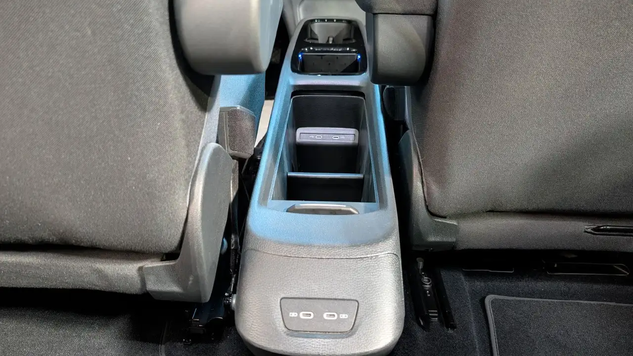 Volkswagen ID.3 Pure Perf. 110 kW A.HUD*LED*SHZ*LANE*18" 24