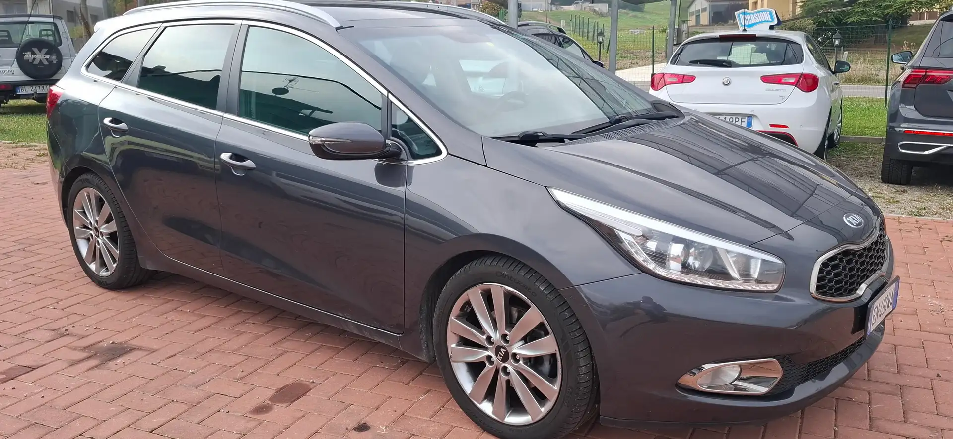 Kia Ceed / cee'd 1.6 crdi platinum Grau - 2