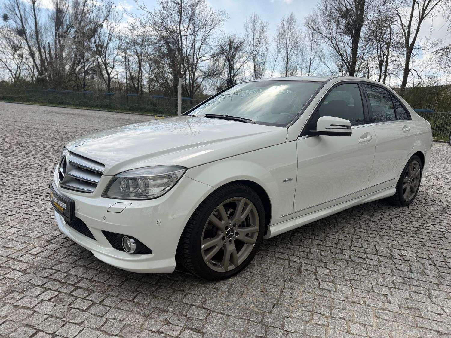Second hand Mercedes Benz C-Class 