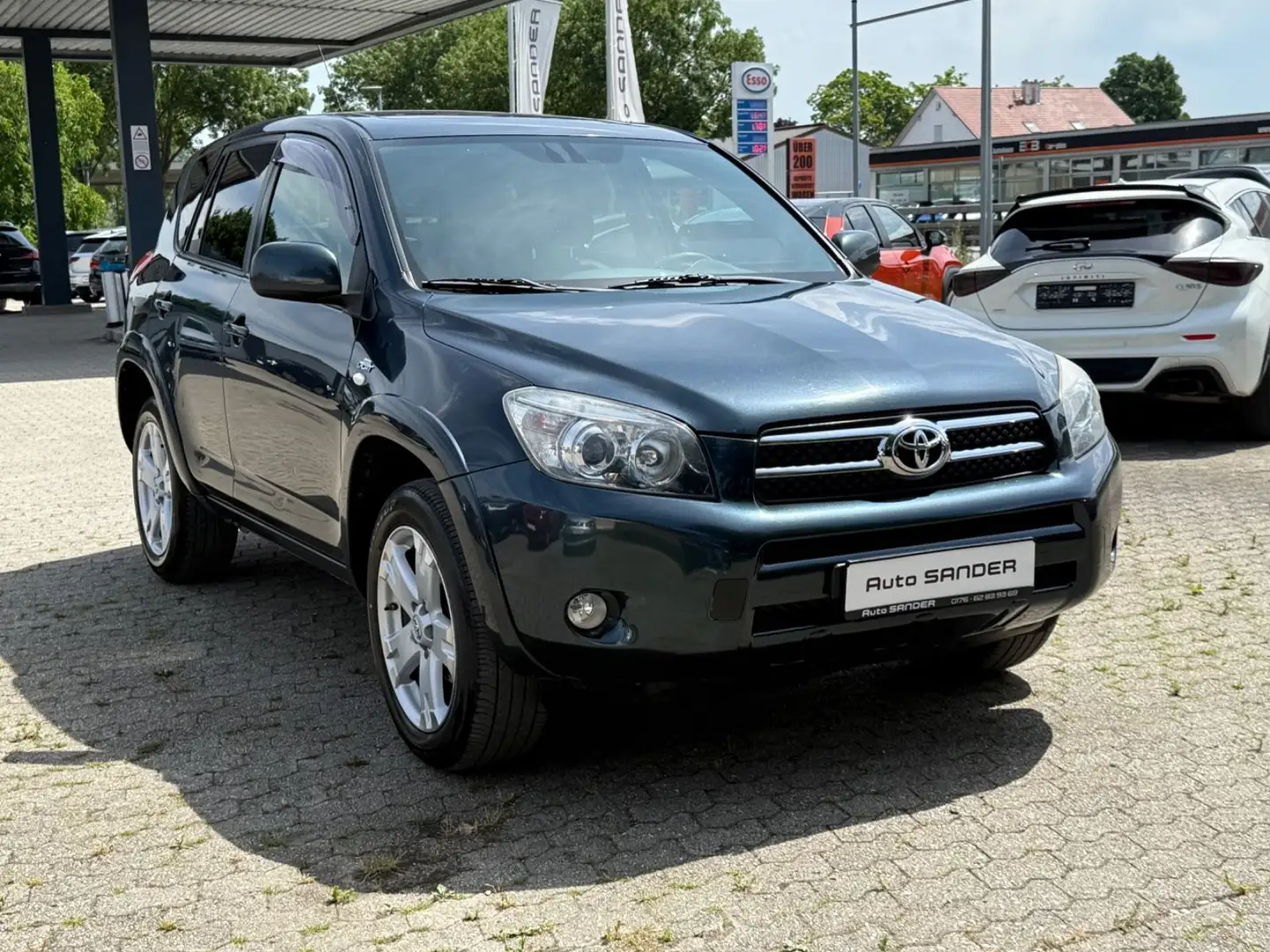 Toyota RAV 4 4x4 Executive AHK LEDER SHZ Grau - 2