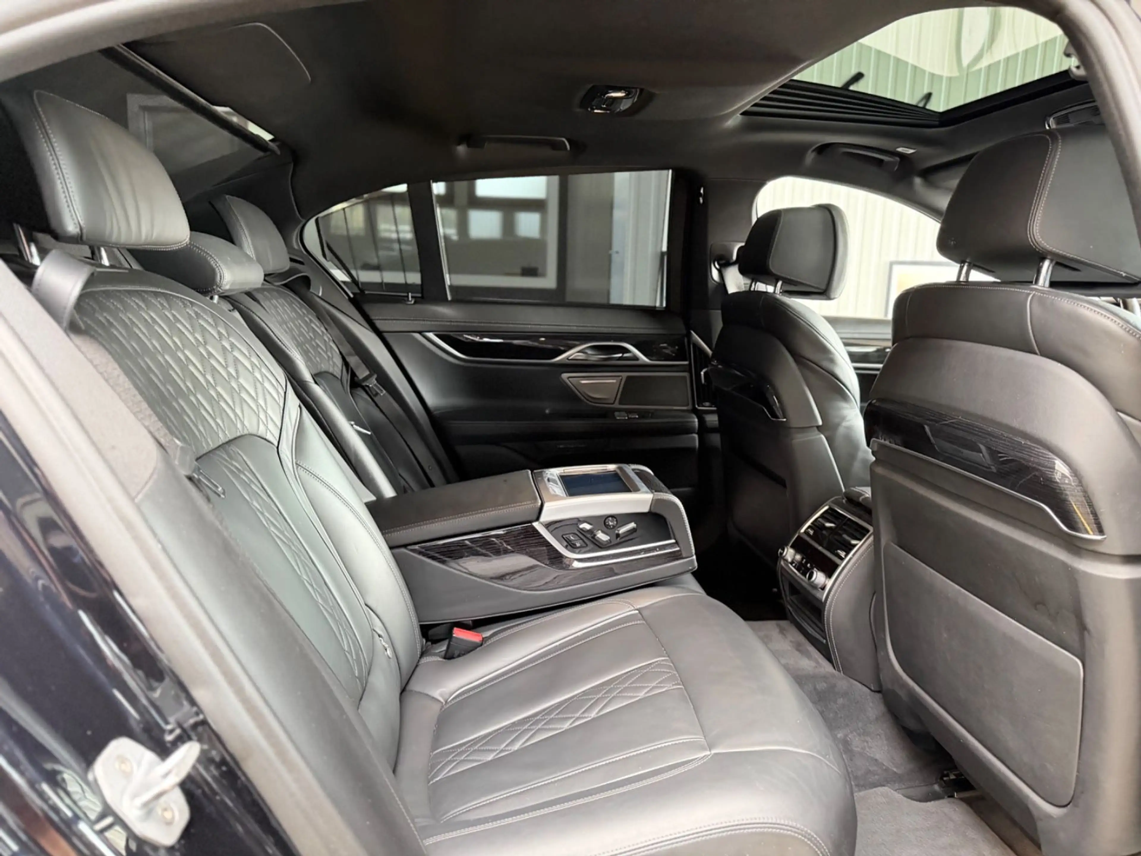 BMW 750 d xDrive/M PAKET/GSD/LASER/H+K/FERN.PARKEN — photo 15