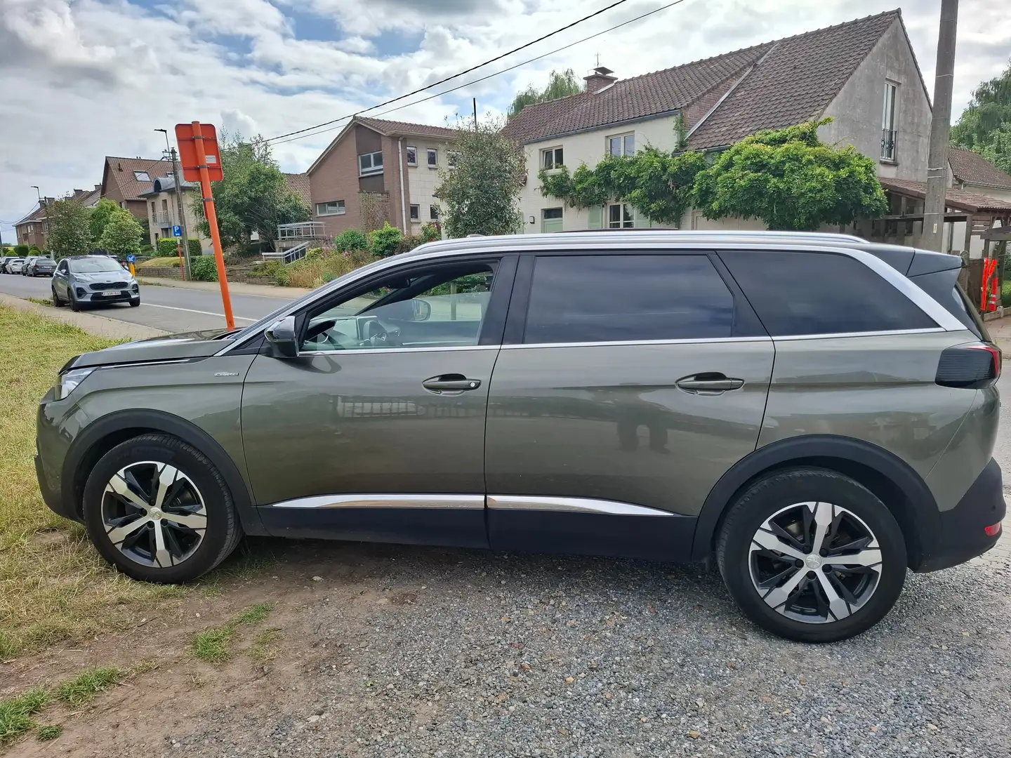 Peugeot 5008 5008 1.2 PureTech GT Line T.V.A RÉCUPÉRABLE Argent - 1