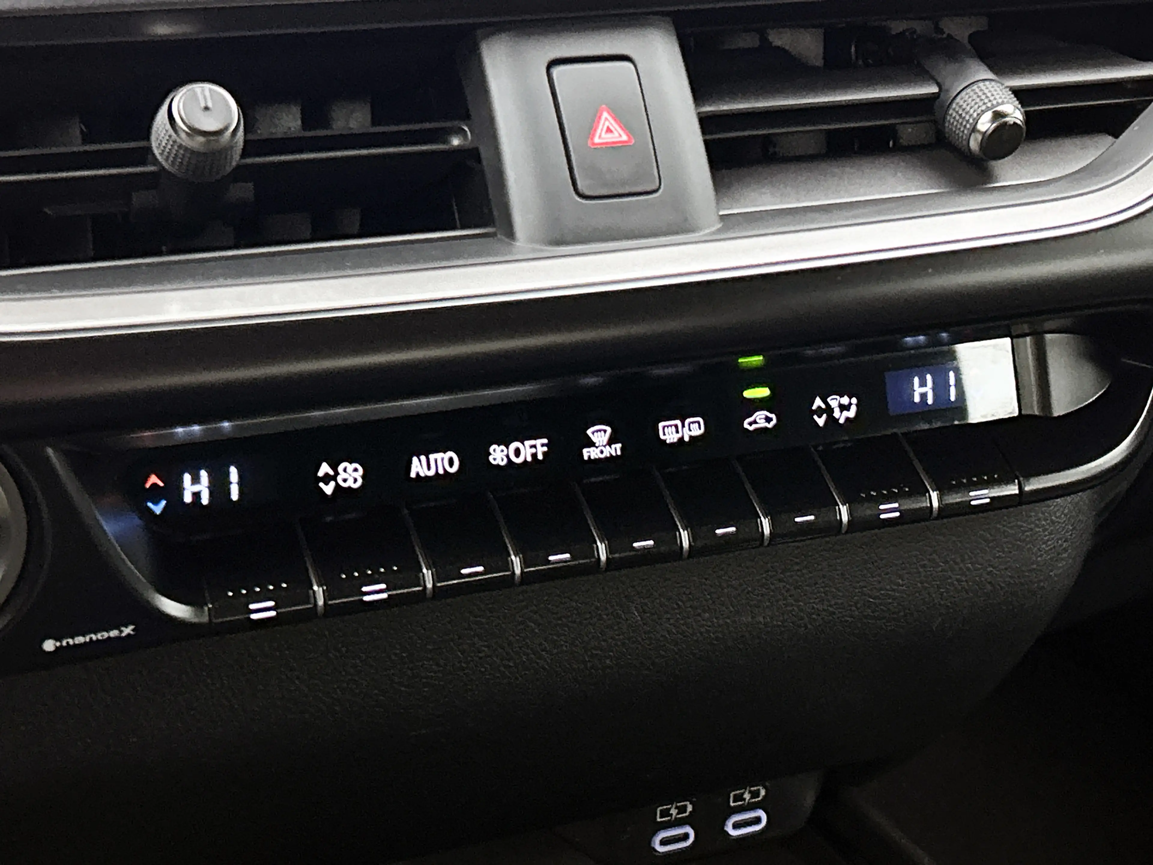 Lexus UX 250h Urban Line | Apple Carplay/ Android Auto | Adaptiv — photo 10