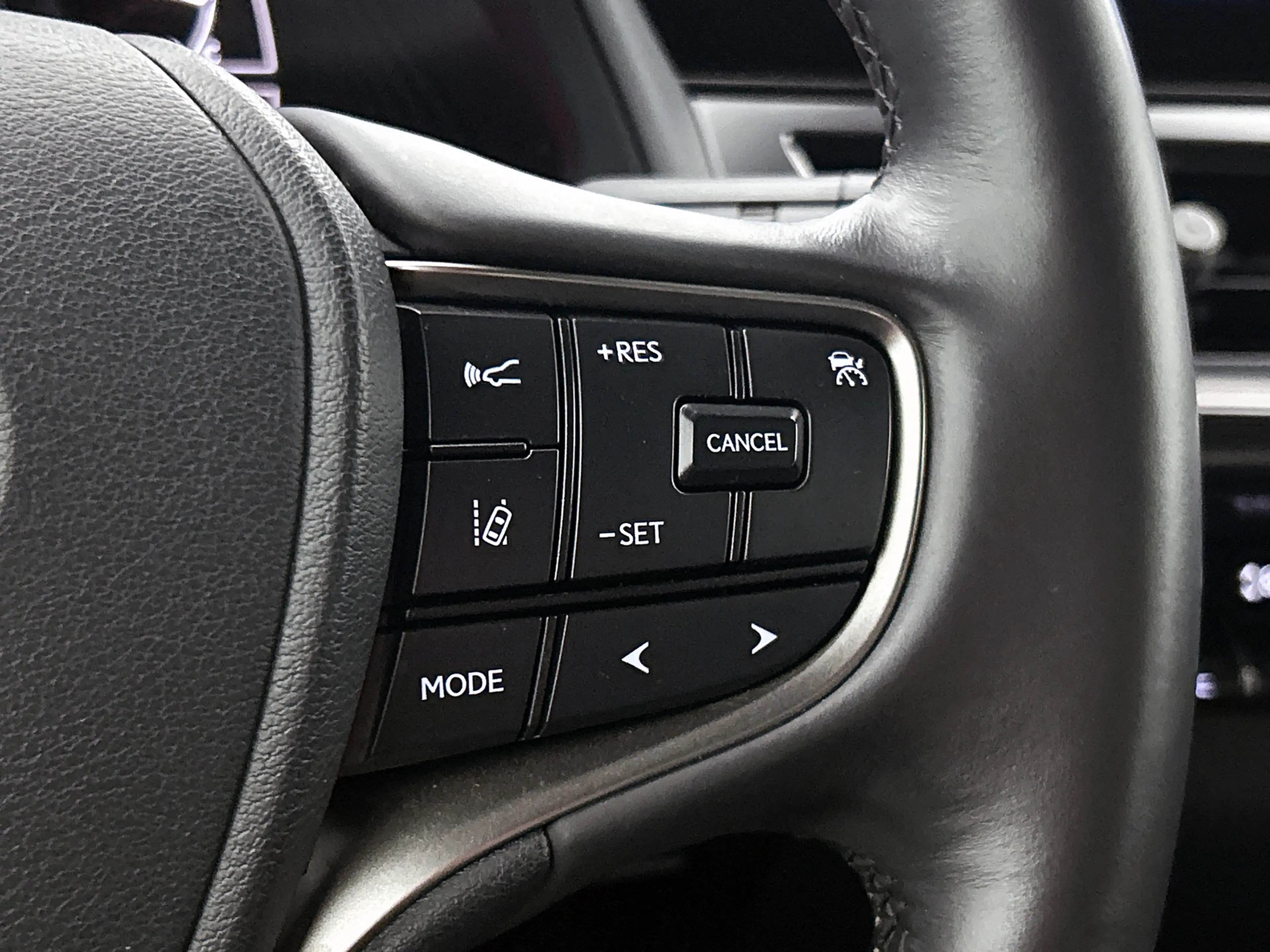 Lexus UX 250h Urban Line | Apple Carplay/ Android Auto | Adaptiv — photo 15