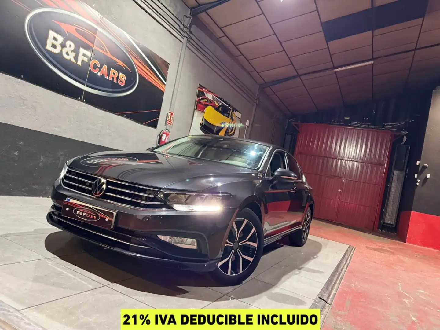 Volkswagen Passat 2.0TDI EVO Executive DSG7 110kW Gris - 1