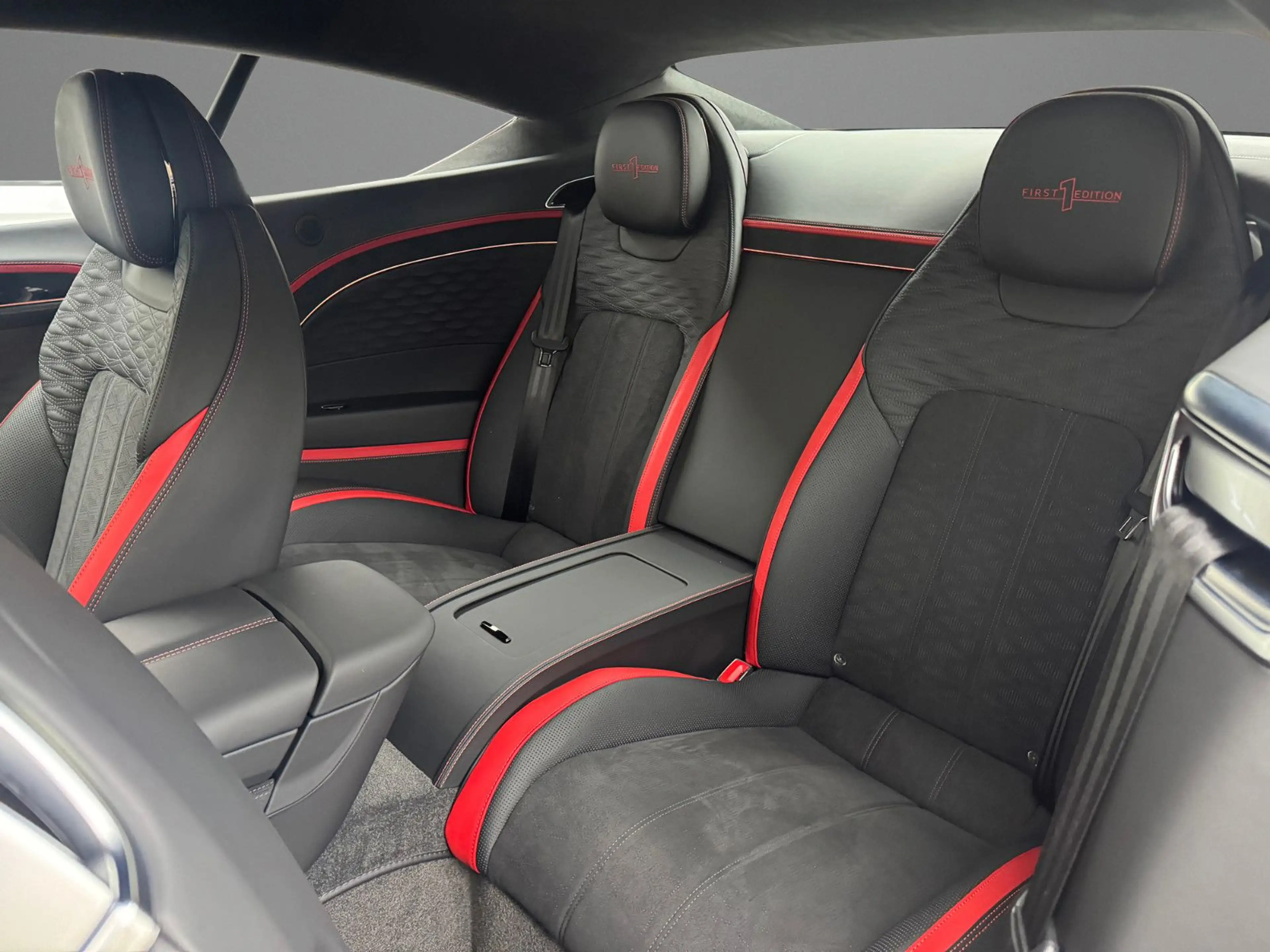 Bentley Continental GT SPEED V8 HYBRID First Edition — photo 14