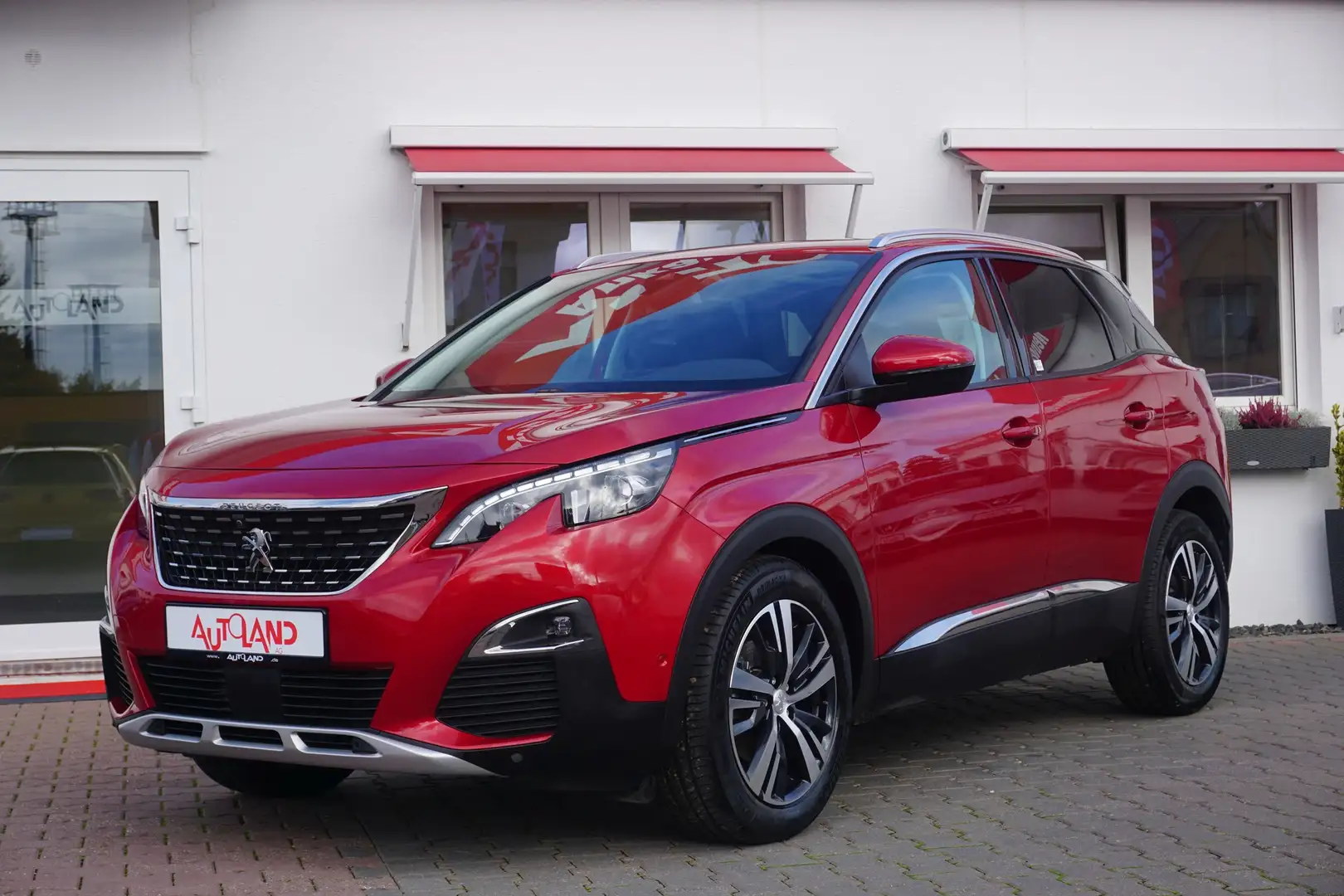 Peugeot 3008 GT-Line 1.6 PureTech Aut. LED Navi AHK 360° Rouge - 2