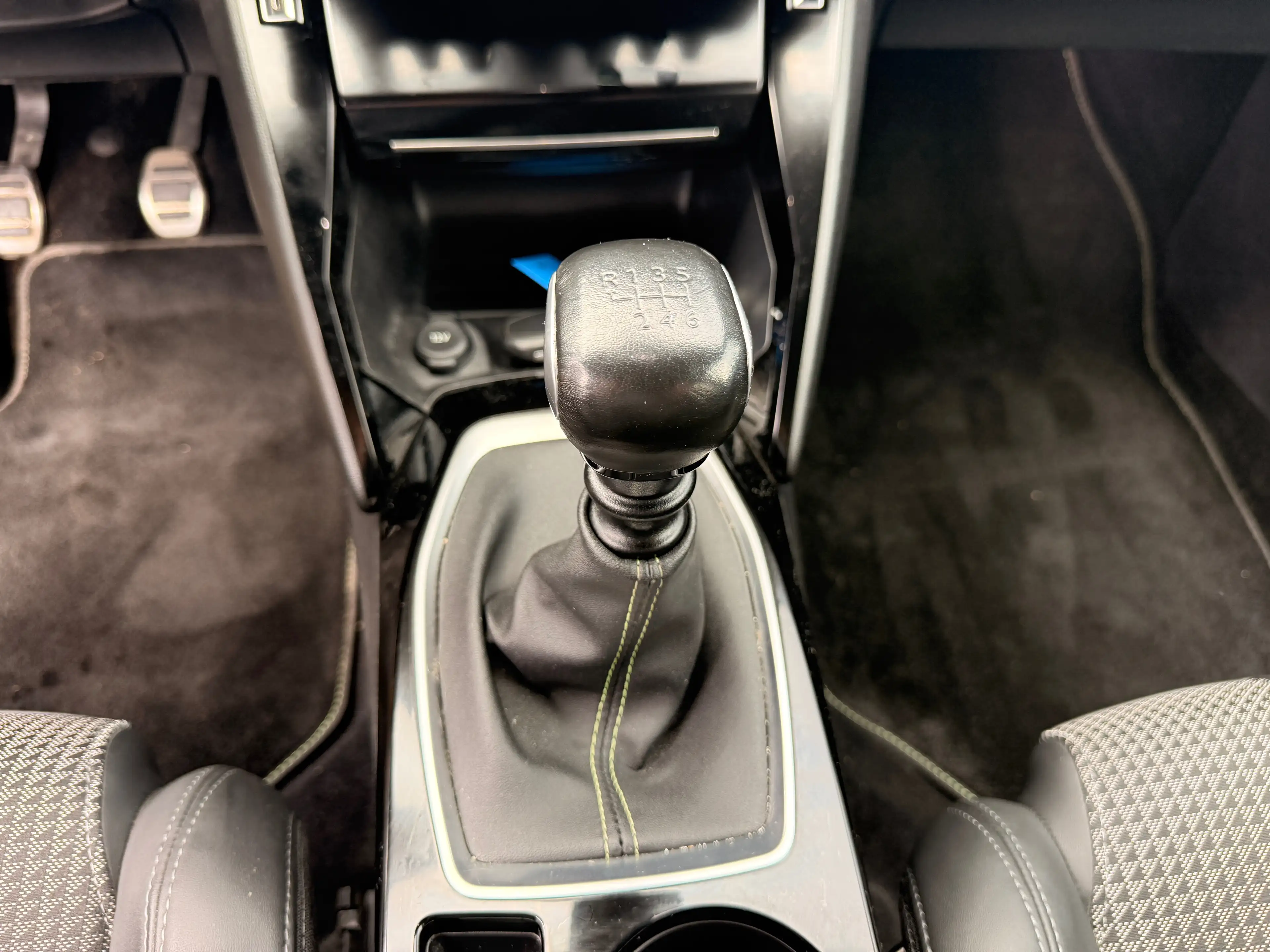 Peugeot 208 208 1.2i PureTech GT Line (EU6.3) — photo 14