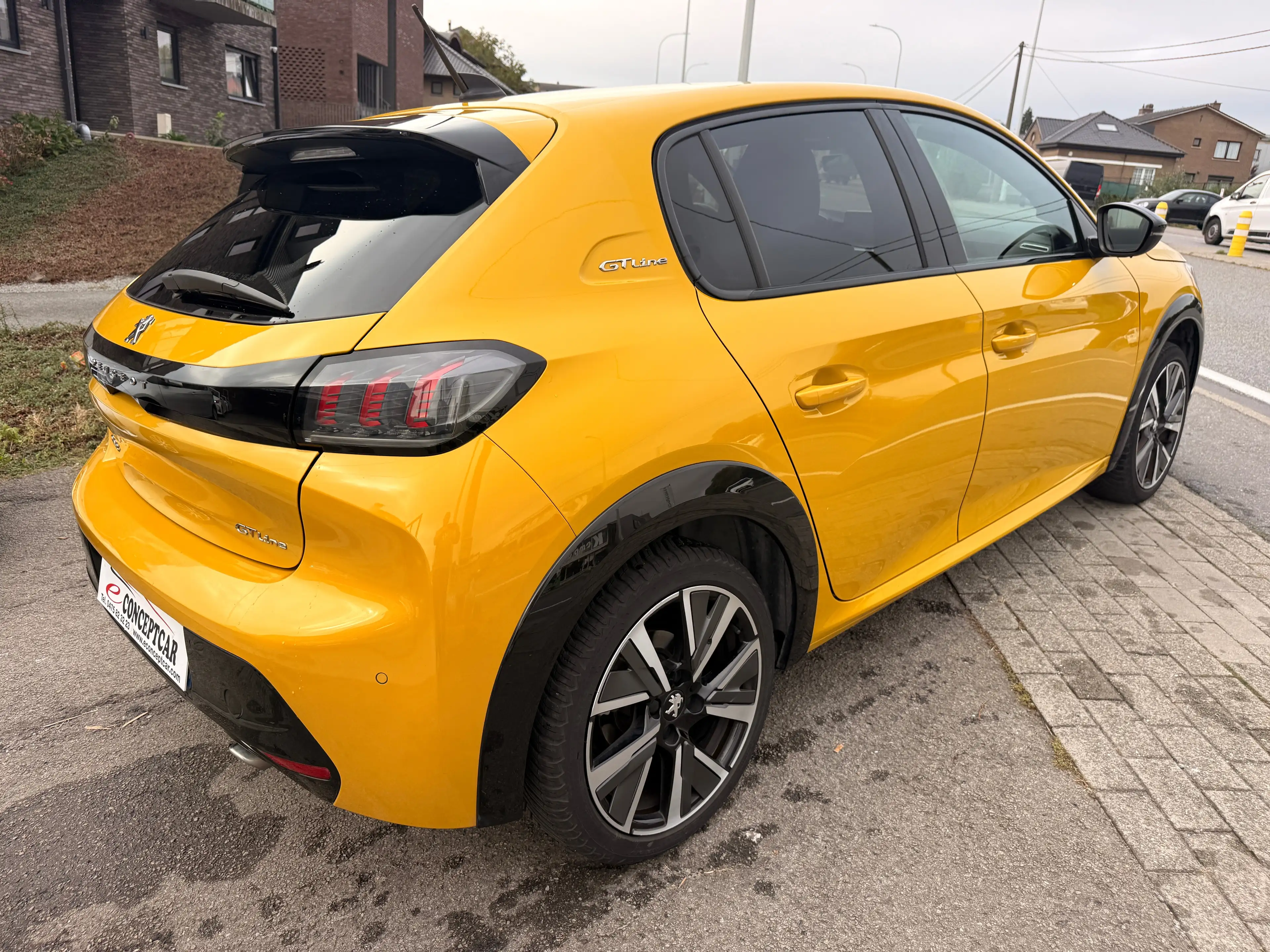 Peugeot 208 208 1.2i PureTech GT Line (EU6.3) — photo 4