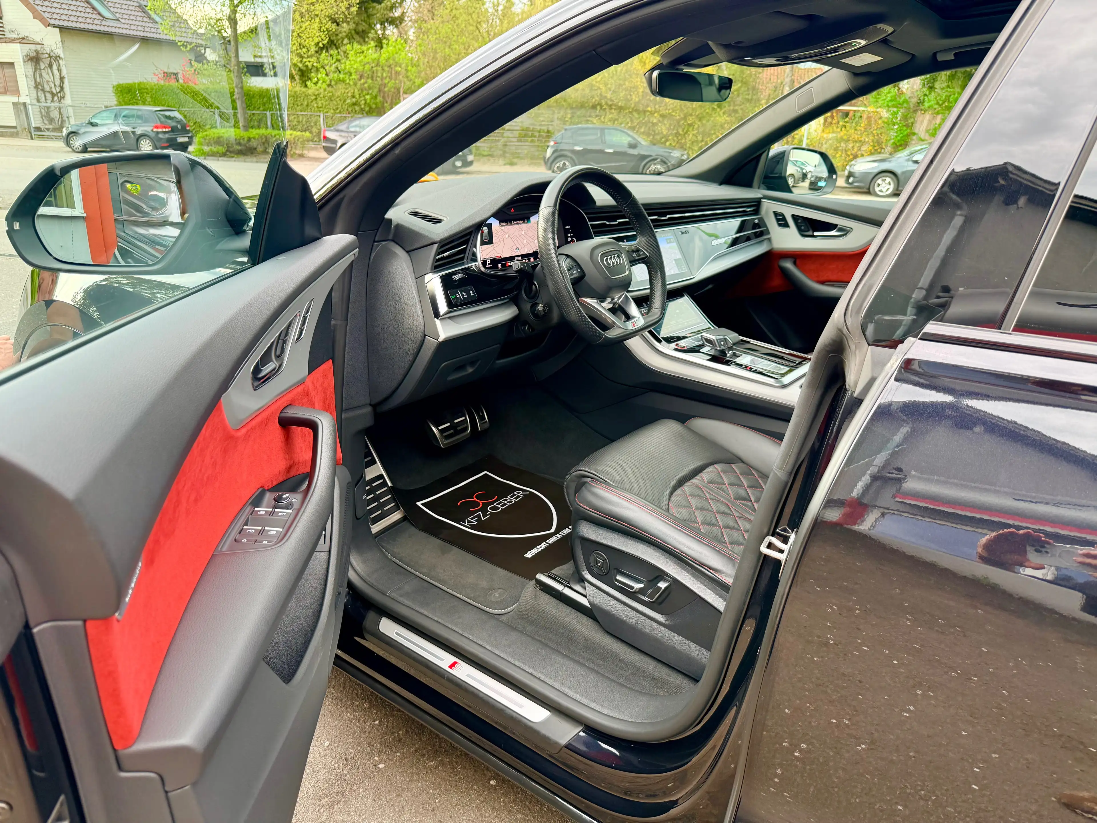 Audi SQ8 Audi Exclusive — photo 10